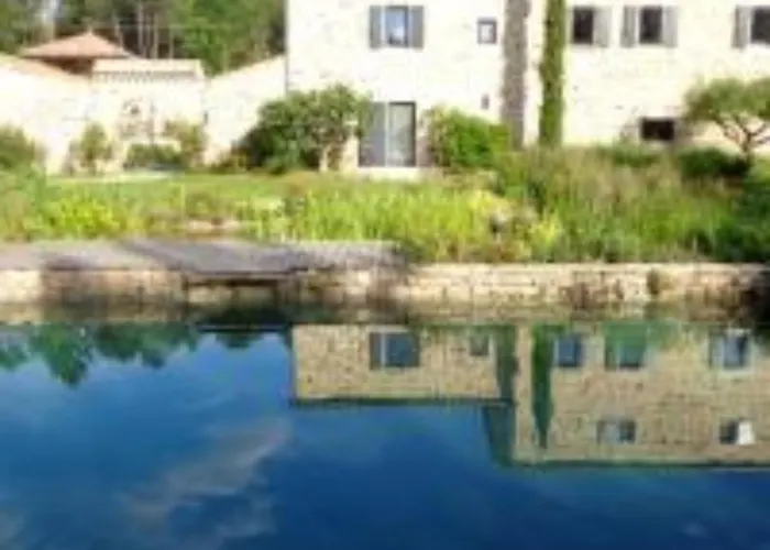 Le Mas De Baume