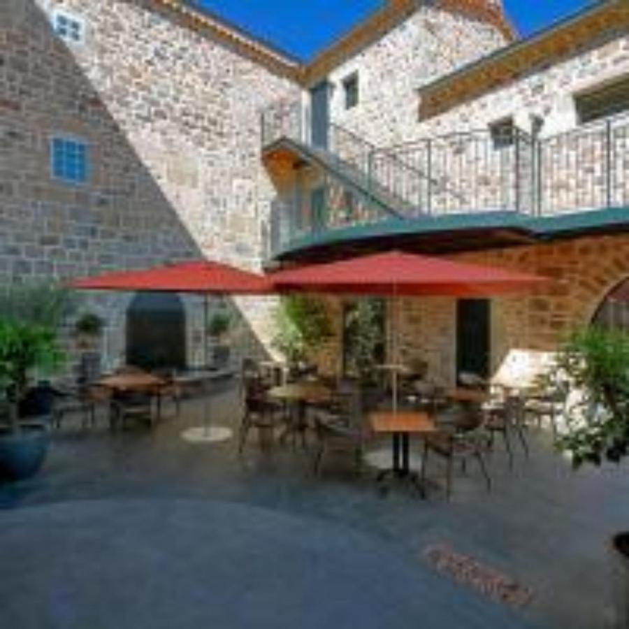 De Baume Hotel